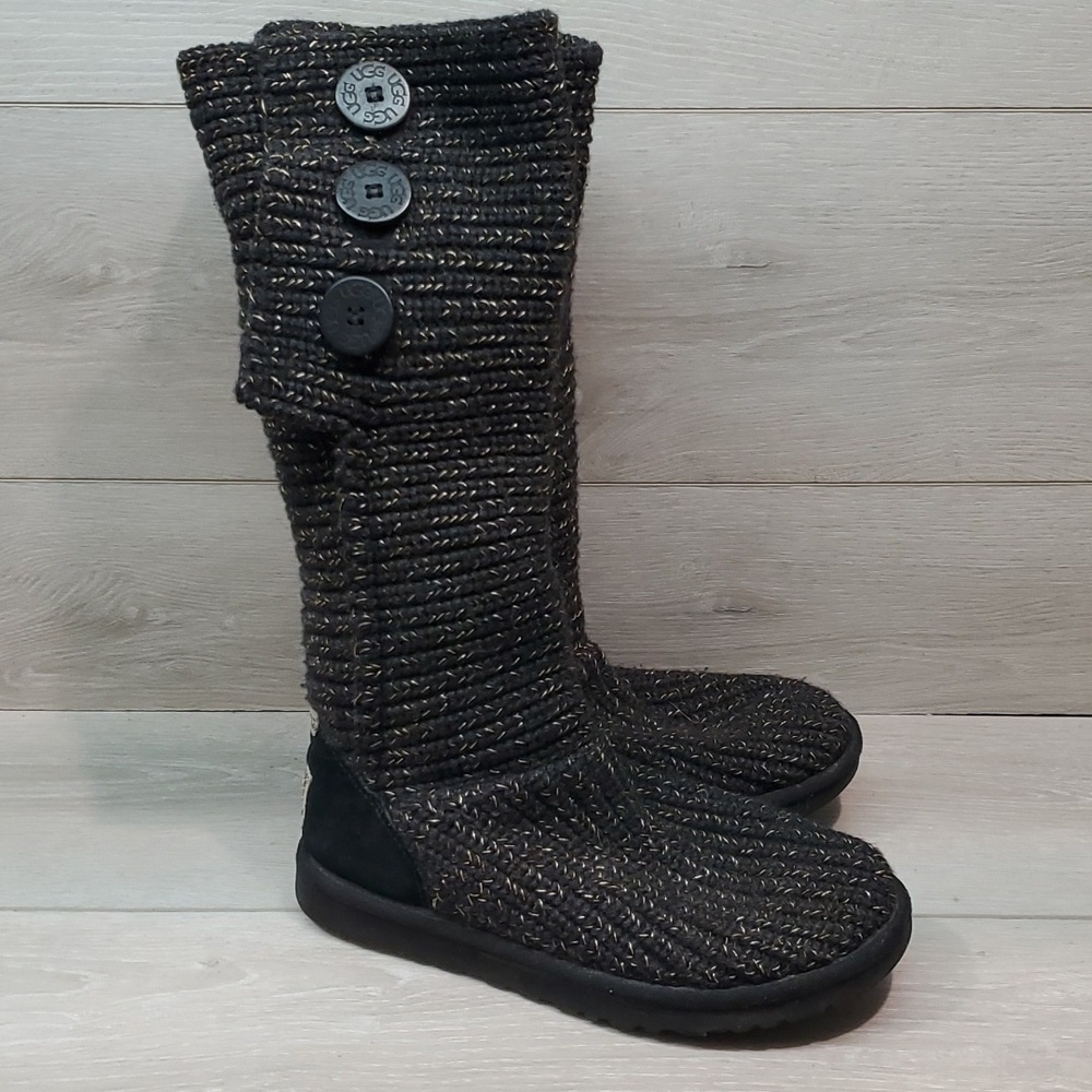 Ugg Australia Women 1876 Sweater Cardi 3 buttons Boots shoes sz 6